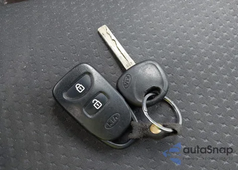 2011 Kia Sorento Lx из США, поврежденный, VIN 5XYKT3A11BG053473